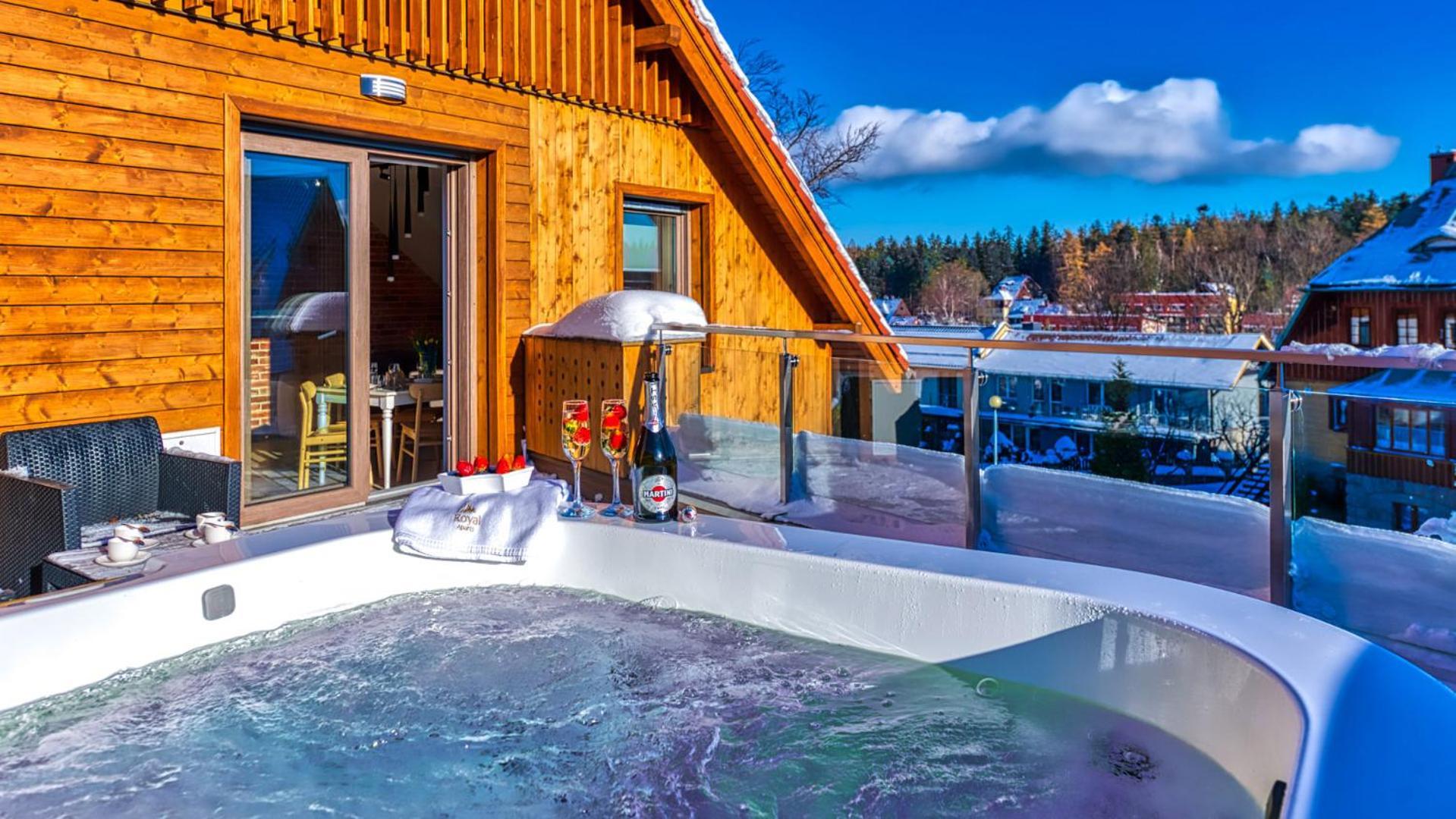 Royal Prestige Collection Z Prywatnym Jacuzzi - Stone Hill Resort Z Basenem I Saunami Szklarska Poreba Luaran gambar